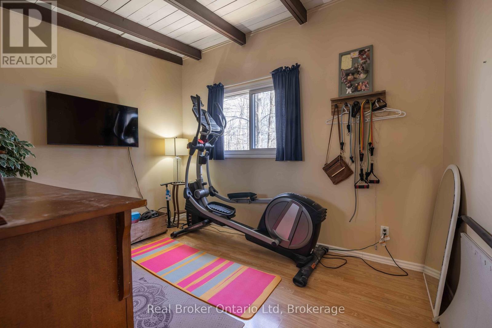 12 7th Avenue, South Bruce Peninsula, Ontario  N0H 2T0 - Photo 16 - X12411502
