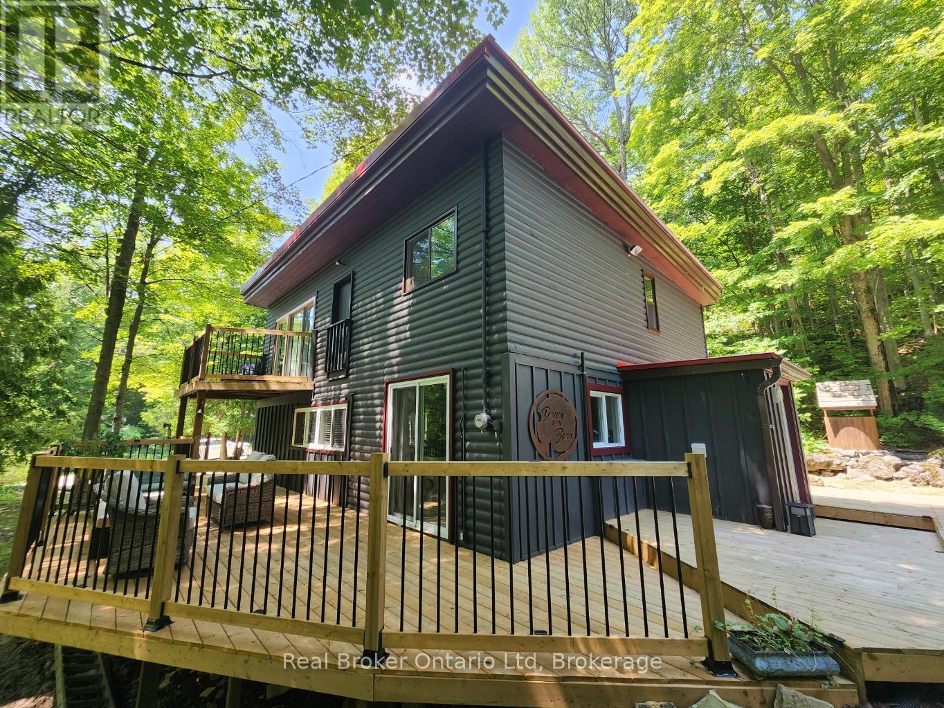 12 7th Avenue, South Bruce Peninsula, Ontario  N0H 2T0 - Photo 3 - X12411502