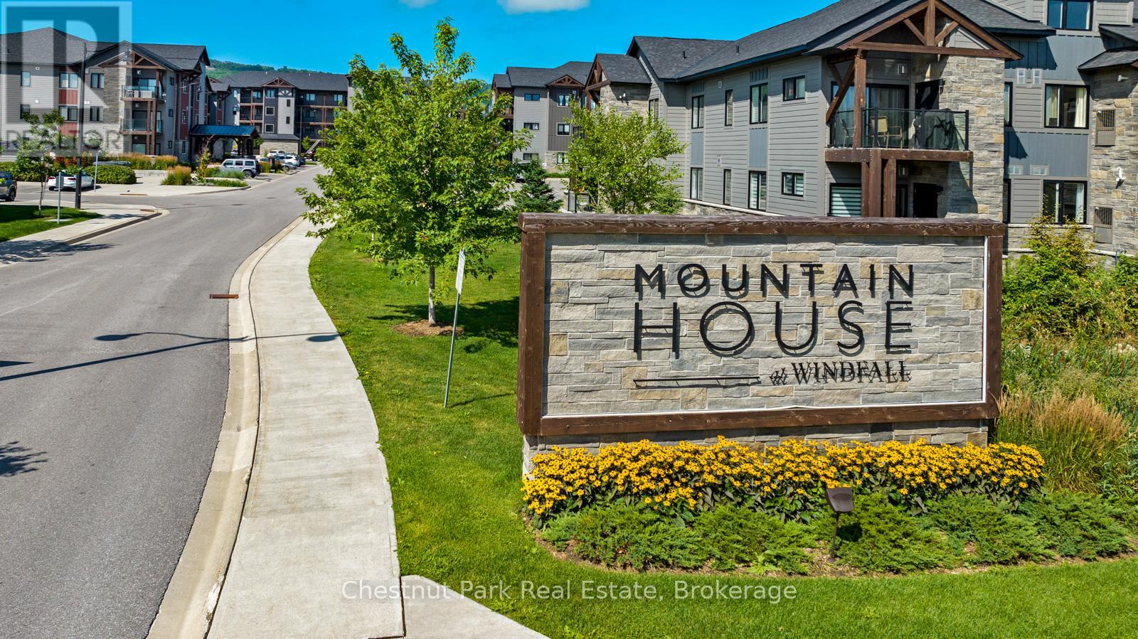 205 - 13 Beausoleil Lane, Blue Mountains, Ontario  L9Y 2X5 - Photo 2 - X12411516