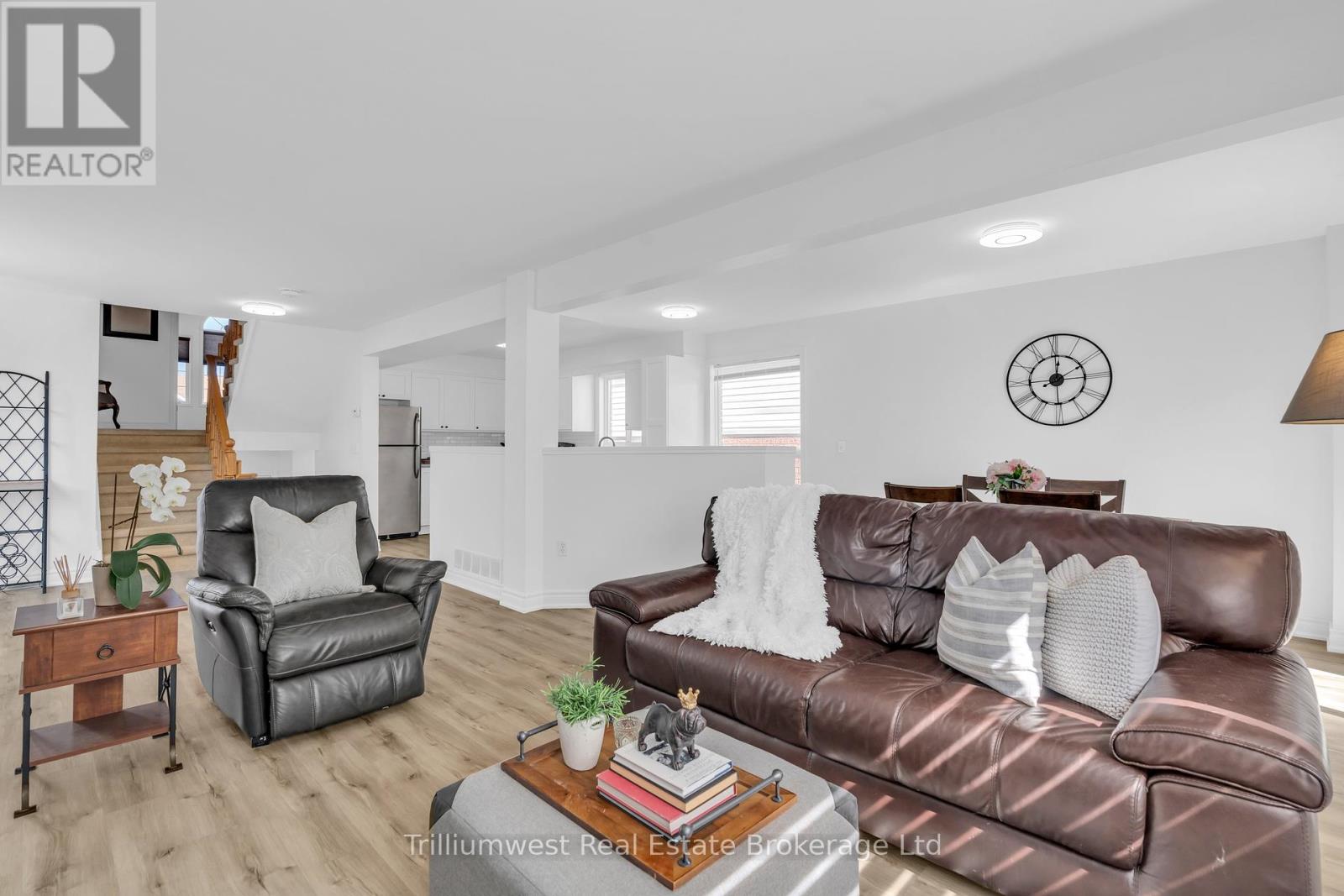 12 Mccurdy Road, Guelph (Kortright West), Ontario  N1G 4Y6 - Photo 10 - X12411557