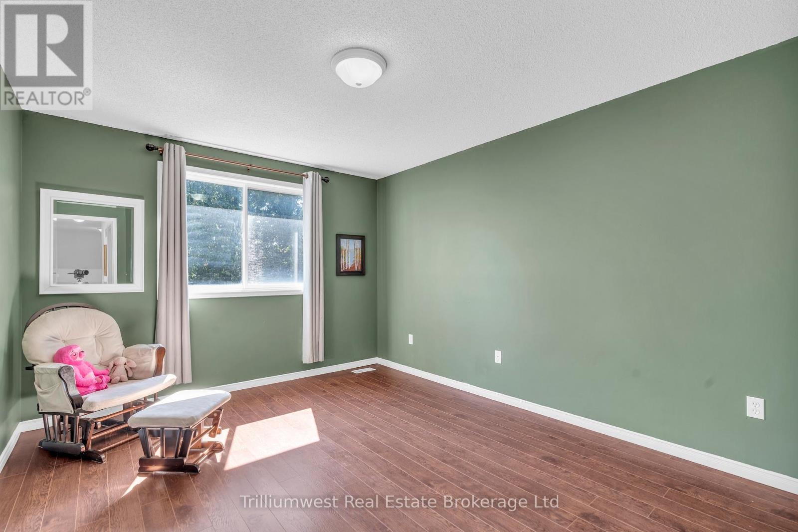 12 Mccurdy Road, Guelph (Kortright West), Ontario  N1G 4Y6 - Photo 19 - X12411557