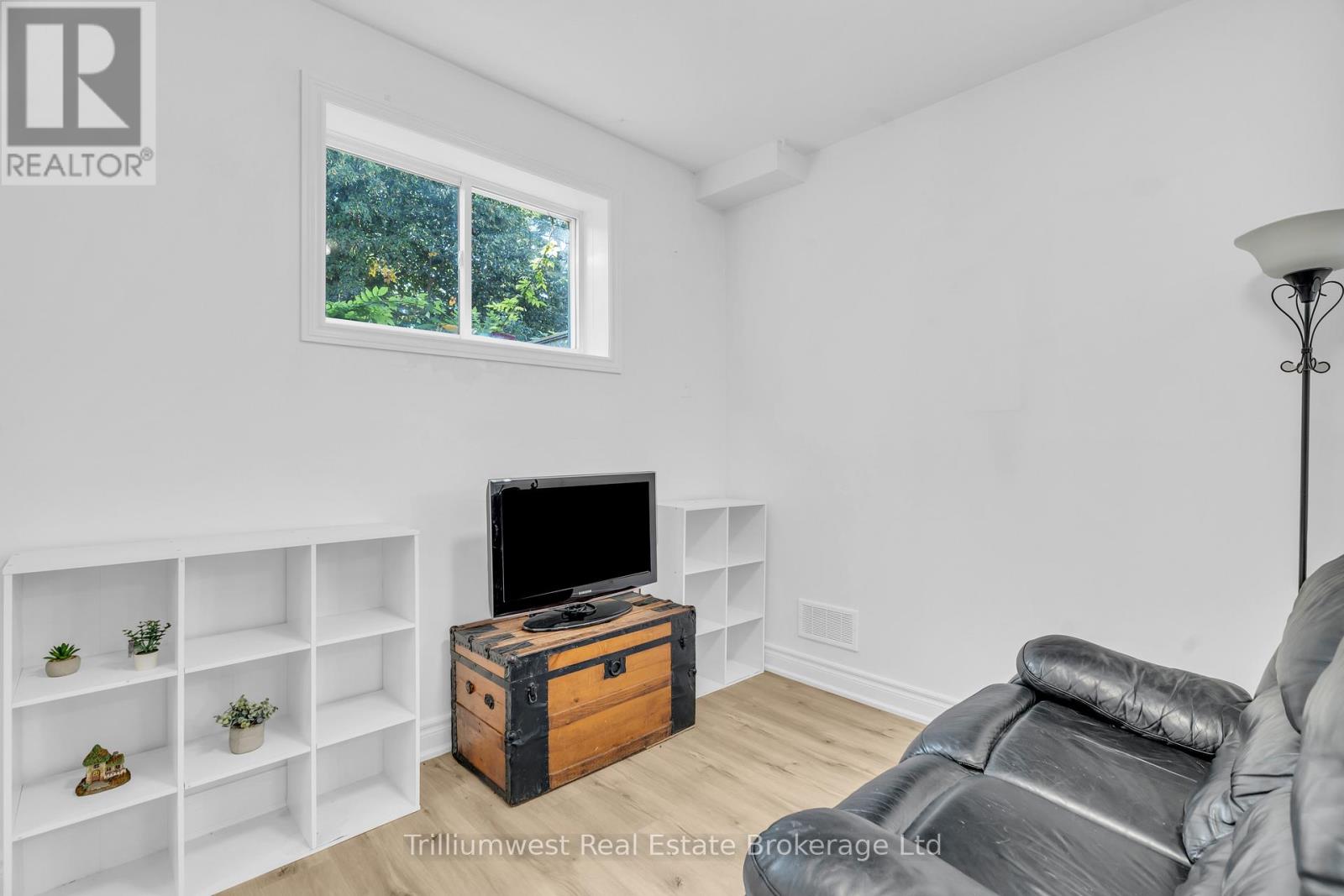 12 Mccurdy Road, Guelph (Kortright West), Ontario  N1G 4Y6 - Photo 28 - X12411557