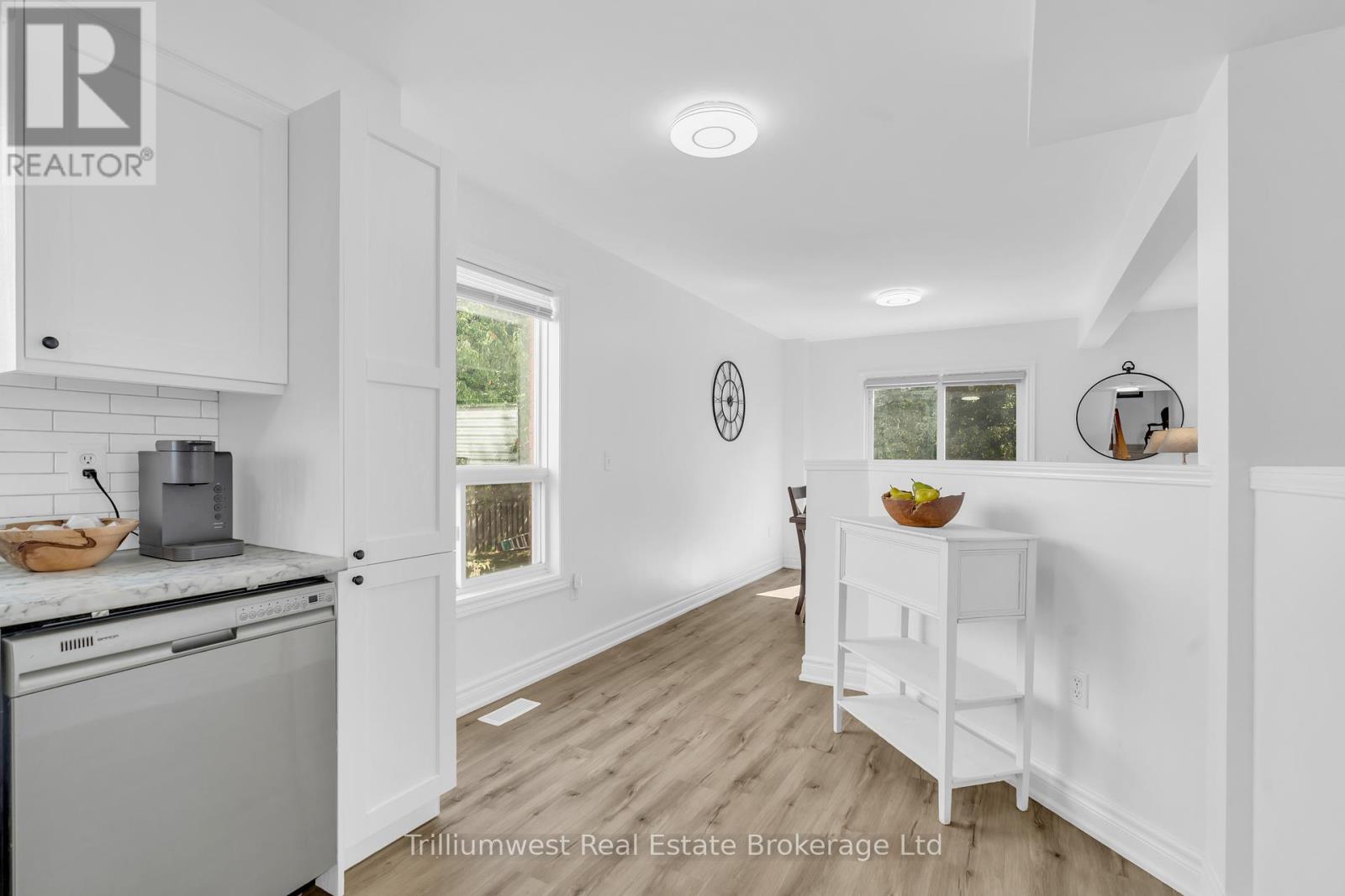 12 Mccurdy Road, Guelph (Kortright West), Ontario  N1G 4Y6 - Photo 8 - X12411557