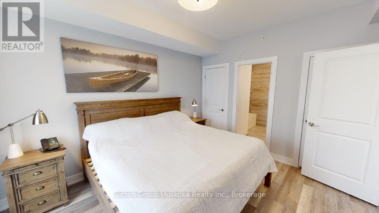 318 - 25 Pen Lake Point Road, Huntsville (Chaffey), Ontario  P1H 2E8 - Photo 12 - X12411563