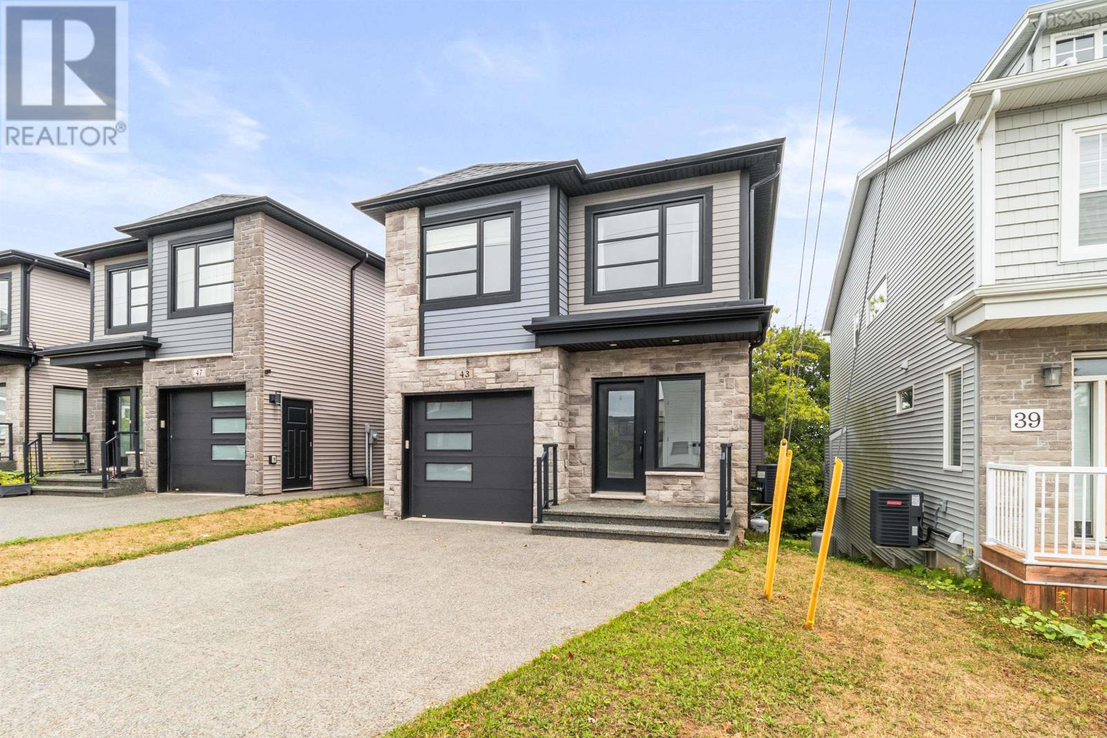 Property at 43 Darjeeling Drive image 3
