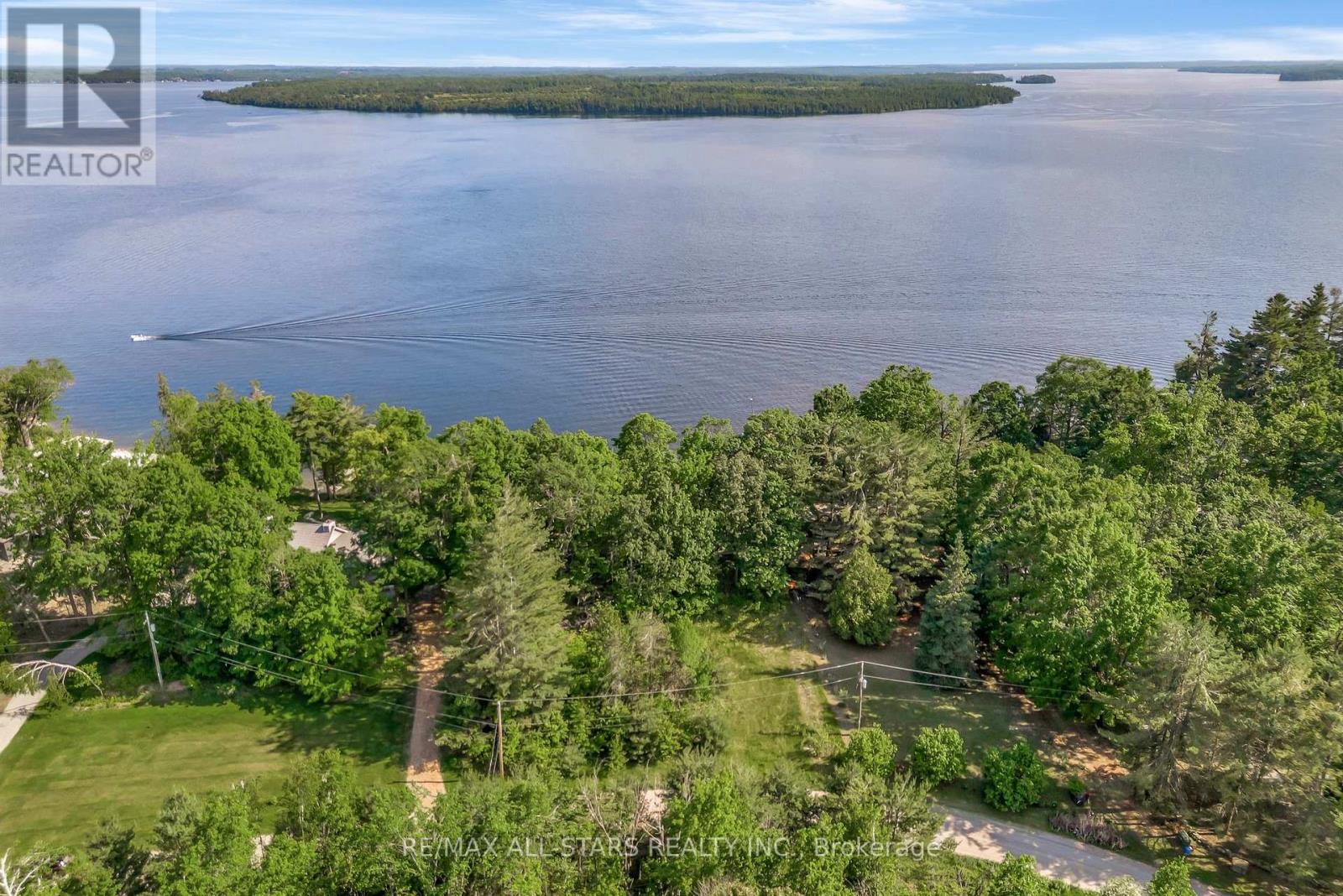 836 Indian Point Road, Kawartha Lakes, Ontario  K0M 1K0 - Photo 16 - X12411525