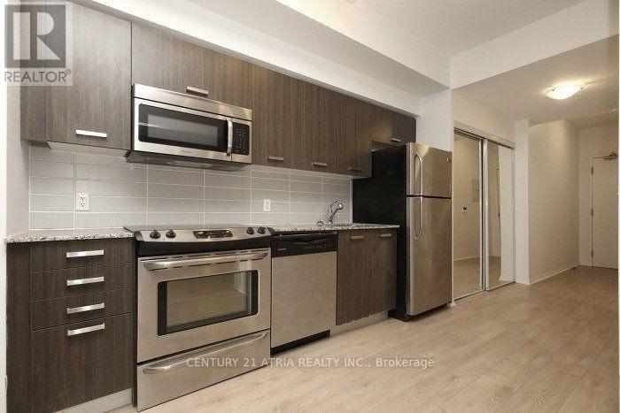 401 - 832 Bay Street, Toronto, Ontario  M5S 1Z6 - Photo 2 - C12411410