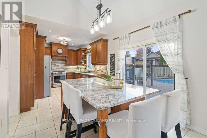 197 Hayward Court, Guelph/eramosa, Ontario  N0B 2K0 - Photo 18 - X12411507