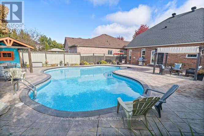 197 Hayward Court, Guelph/eramosa, Ontario  N0B 2K0 - Photo 46 - X12411507