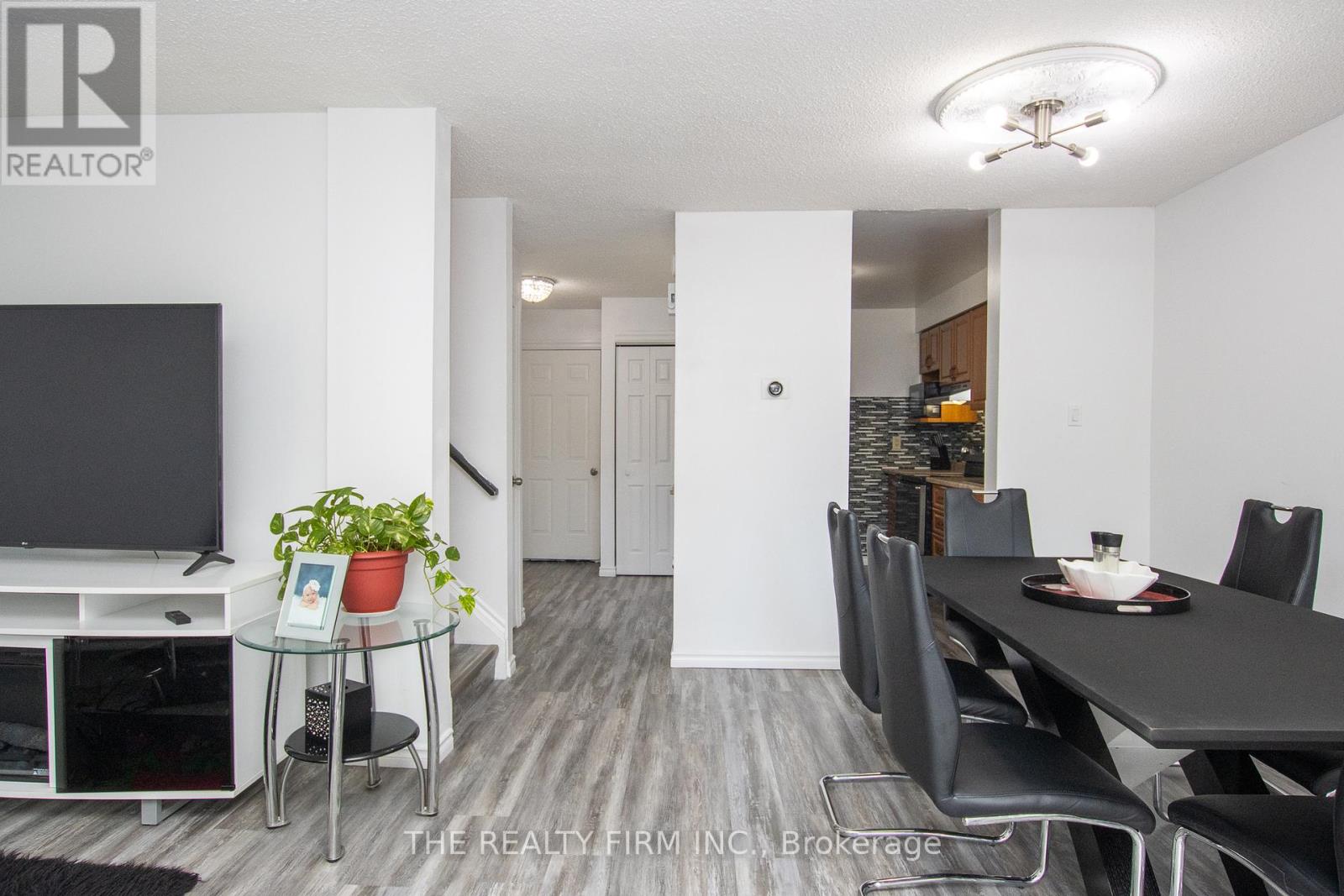 48 - 971 Adelaide Street, London South (South Y), Ontario  N6E 2H3 - Photo 10 - X12411545