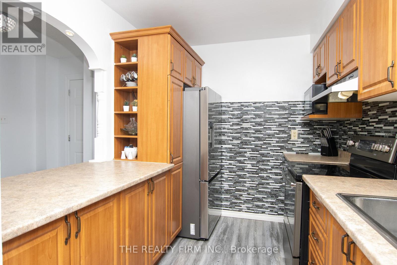 48 - 971 Adelaide Street, London South (South Y), Ontario  N6E 2H3 - Photo 8 - X12411545