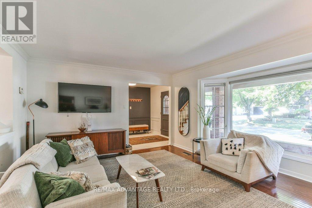 70 Fairlane Road, London South, Ontario  N6K 3E4 - Photo 13 - X12411585