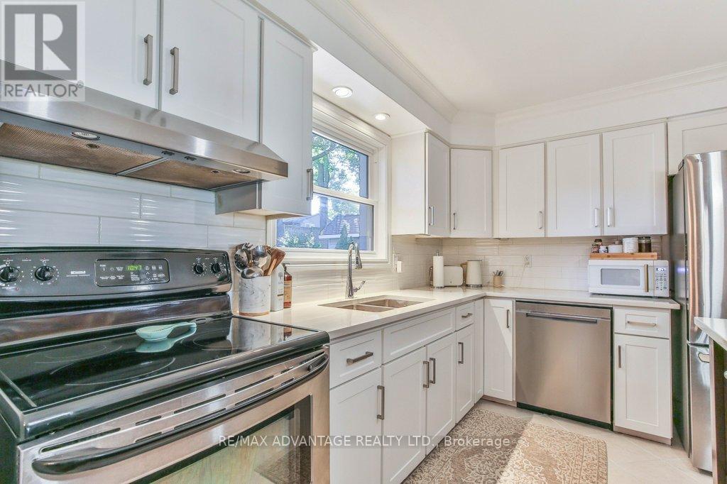 70 Fairlane Road, London South, Ontario  N6K 3E4 - Photo 17 - X12411585