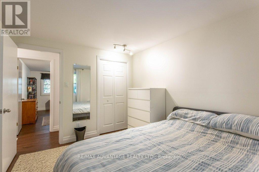 70 Fairlane Road, London South, Ontario  N6K 3E4 - Photo 34 - X12411585