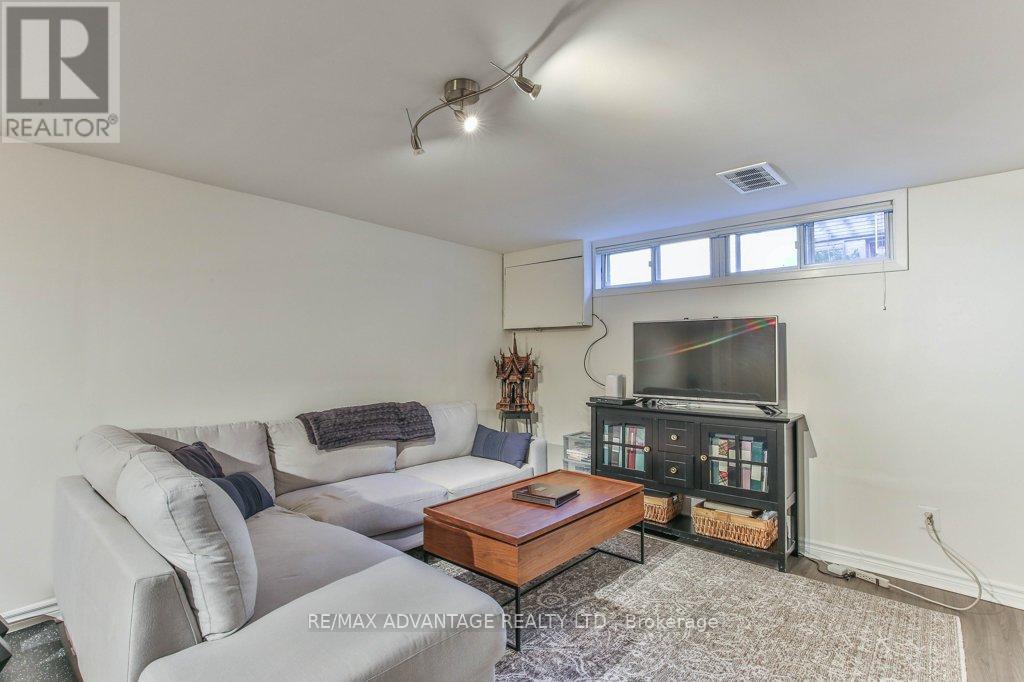 70 Fairlane Road, London South, Ontario  N6K 3E4 - Photo 40 - X12411585