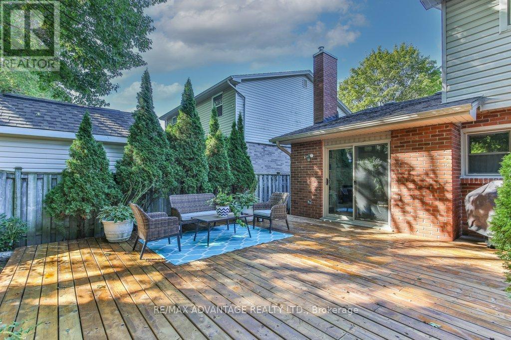 70 Fairlane Road, London South, Ontario  N6K 3E4 - Photo 46 - X12411585