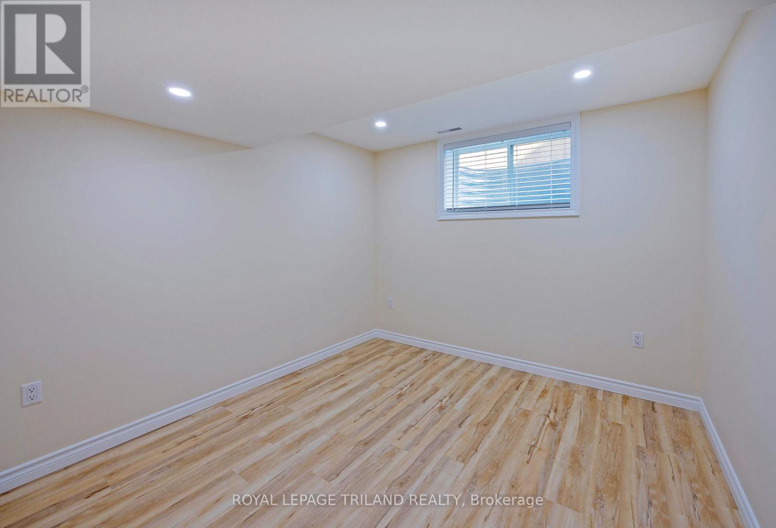 2467 Irish Moss Road, London South (South U), Ontario  N6M 0A2 - Photo 34 - X12411669