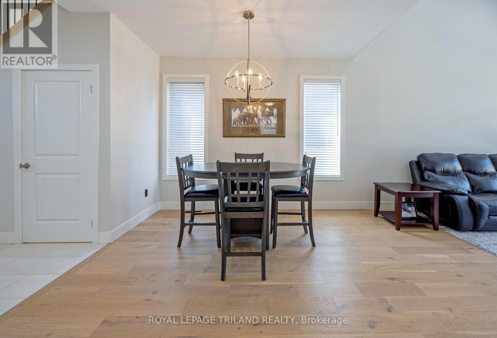 2467 Irish Moss Road, London South (South U), Ontario  N6M 0A2 - Photo 7 - X12411669