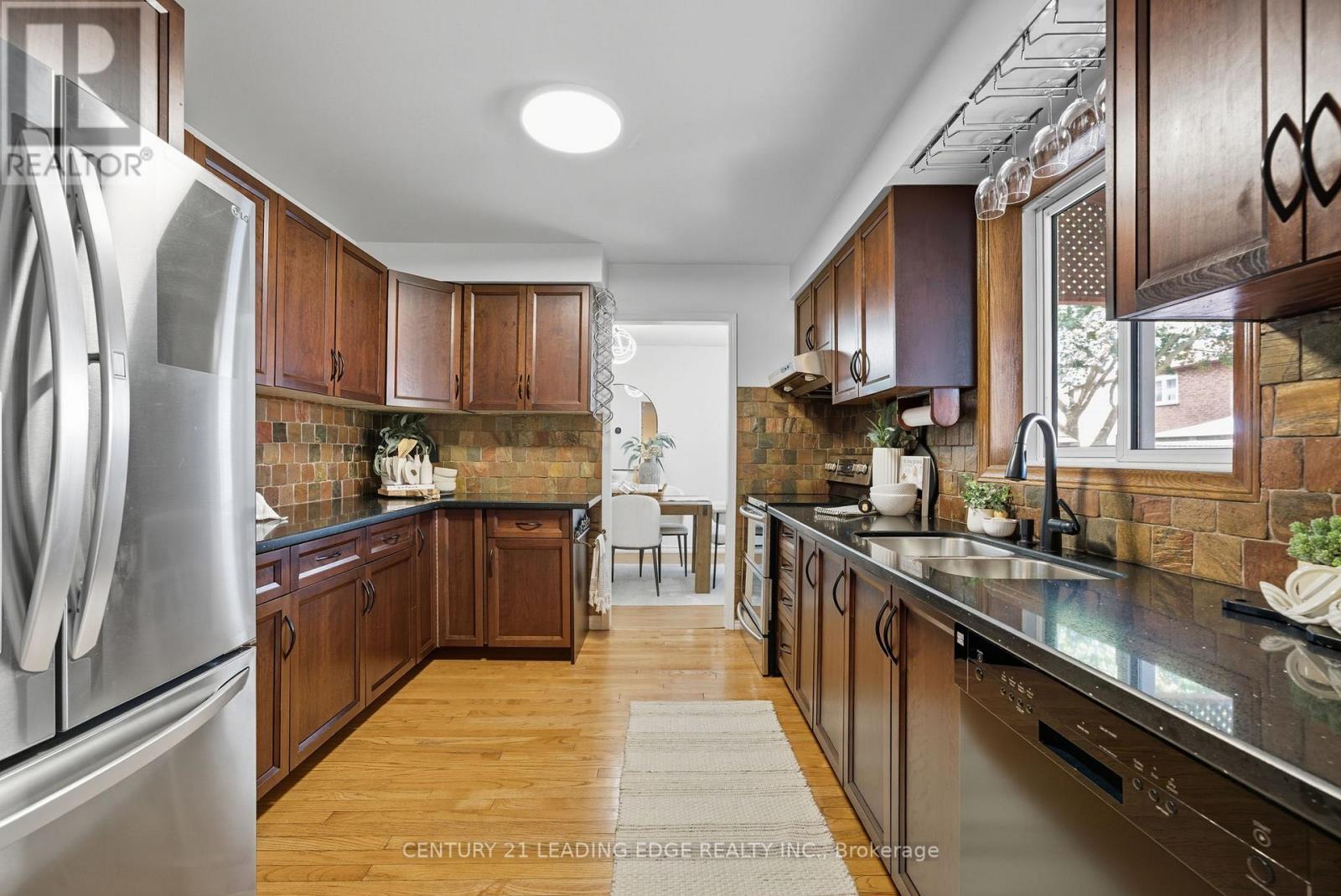 85 Large Crescent, Ajax, Ontario L1T 2S7 - Photo 10 - E12411478