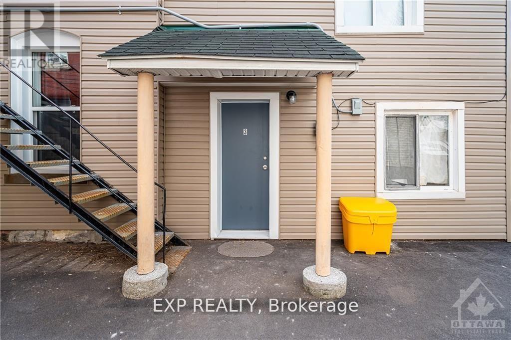 3 - 358 Booth Street, Ottawa, Ontario  K1R 7K4 - Photo 2 - X12411553