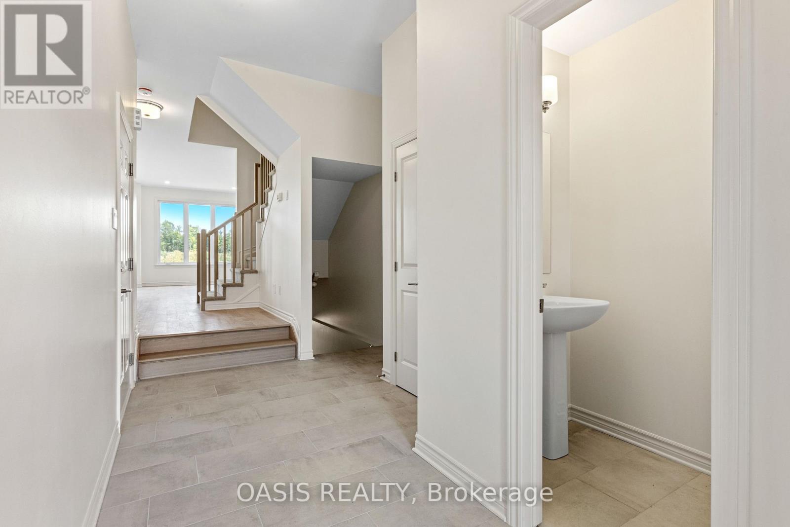 794 Antonio Farley Street, Ottawa, Ontario  K4A 5N3 - Photo 2 - X12411570