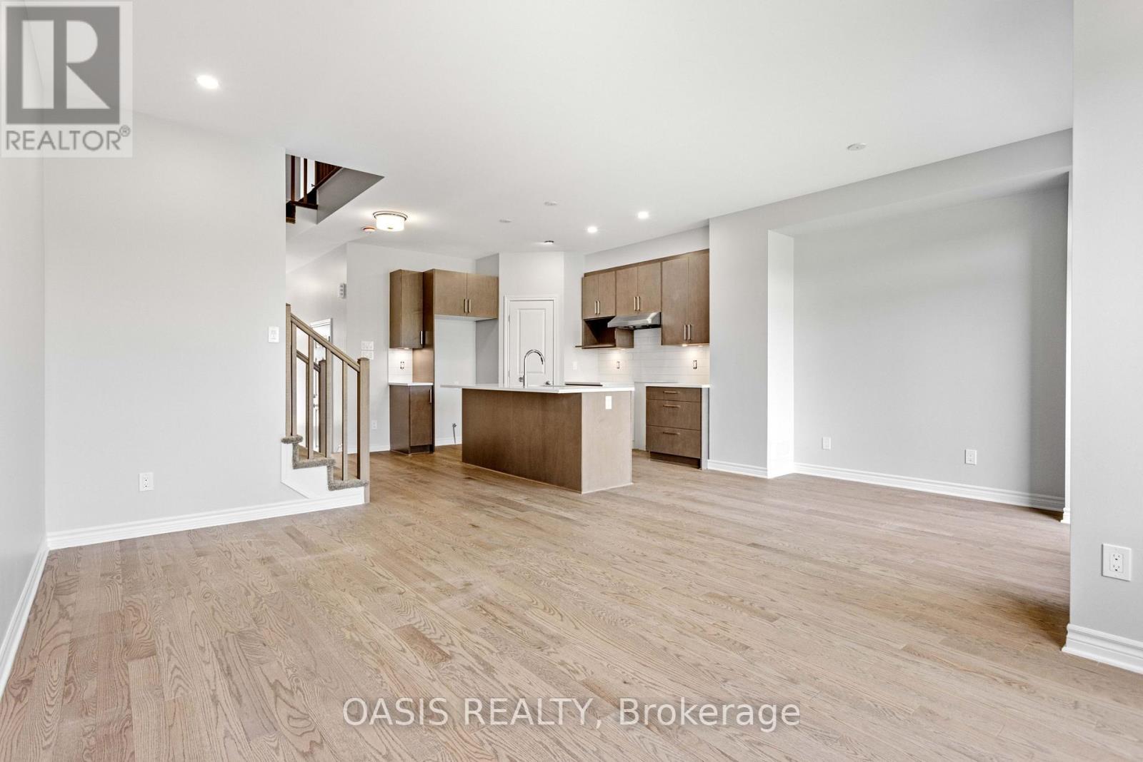 786 Antonio Farley Street, Ottawa, Ontario  K4A 5N3 - Photo 5 - X12411578