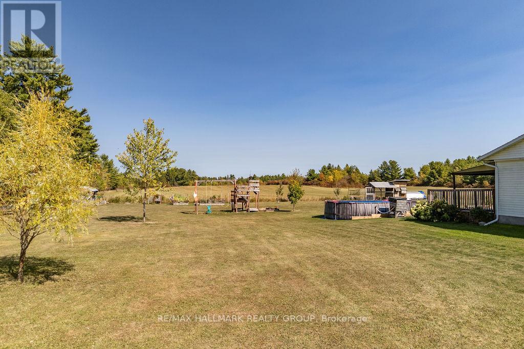 921 Mill Ridge Road, Mcnab/braeside, Ontario  K7S 3G8 - Photo 27 - X12411604