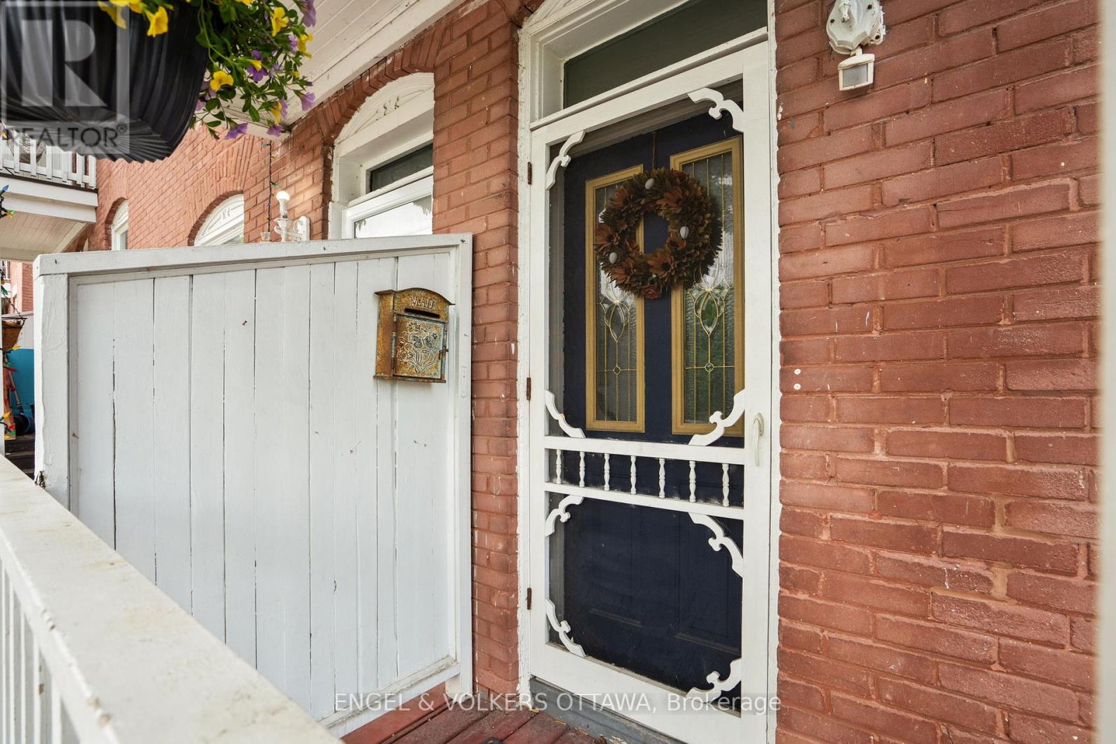 2 Lower Charlotte Street, Ottawa, Ontario  K1N 8K1 - Photo 5 - X12411637