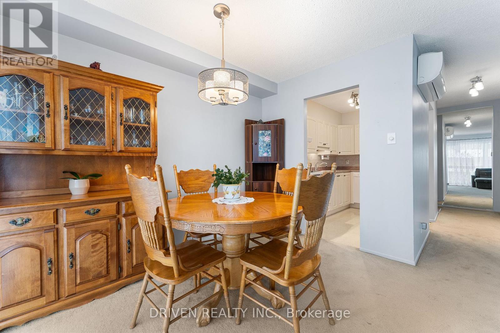 158 A Mcarthur Avenue, Ottawa, Ontario  K1L 7E7 - Photo 15 - X12411707