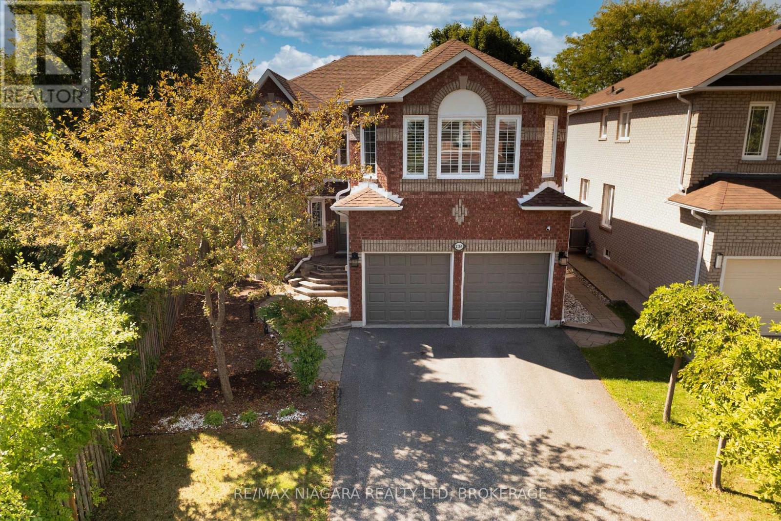 2164 Havenbrook Road, Oakville, Ontario  L6H 6B3 - Photo 1 - W12411579
