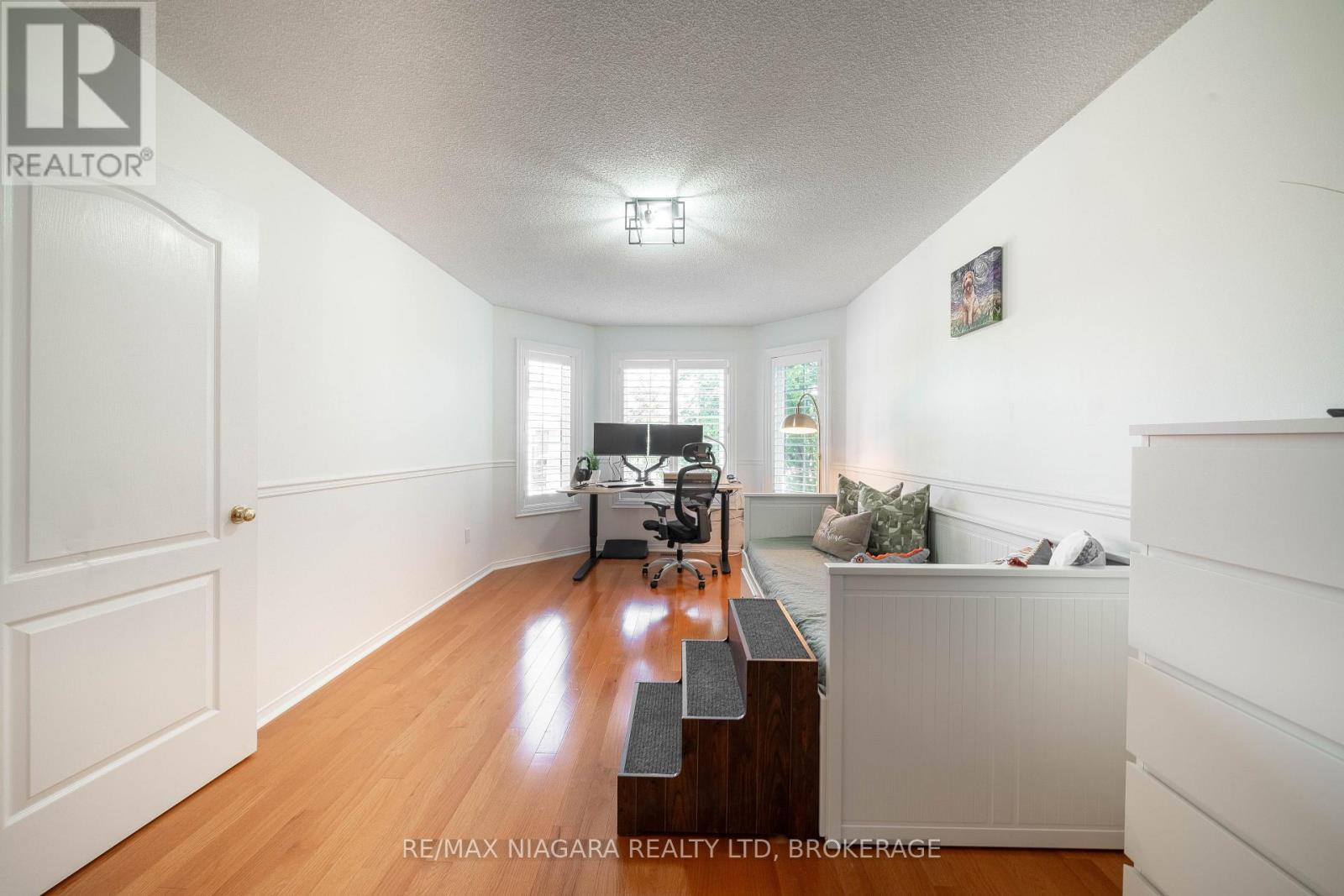 2164 Havenbrook Road, Oakville, Ontario  L6H 6B3 - Photo 30 - W12411579