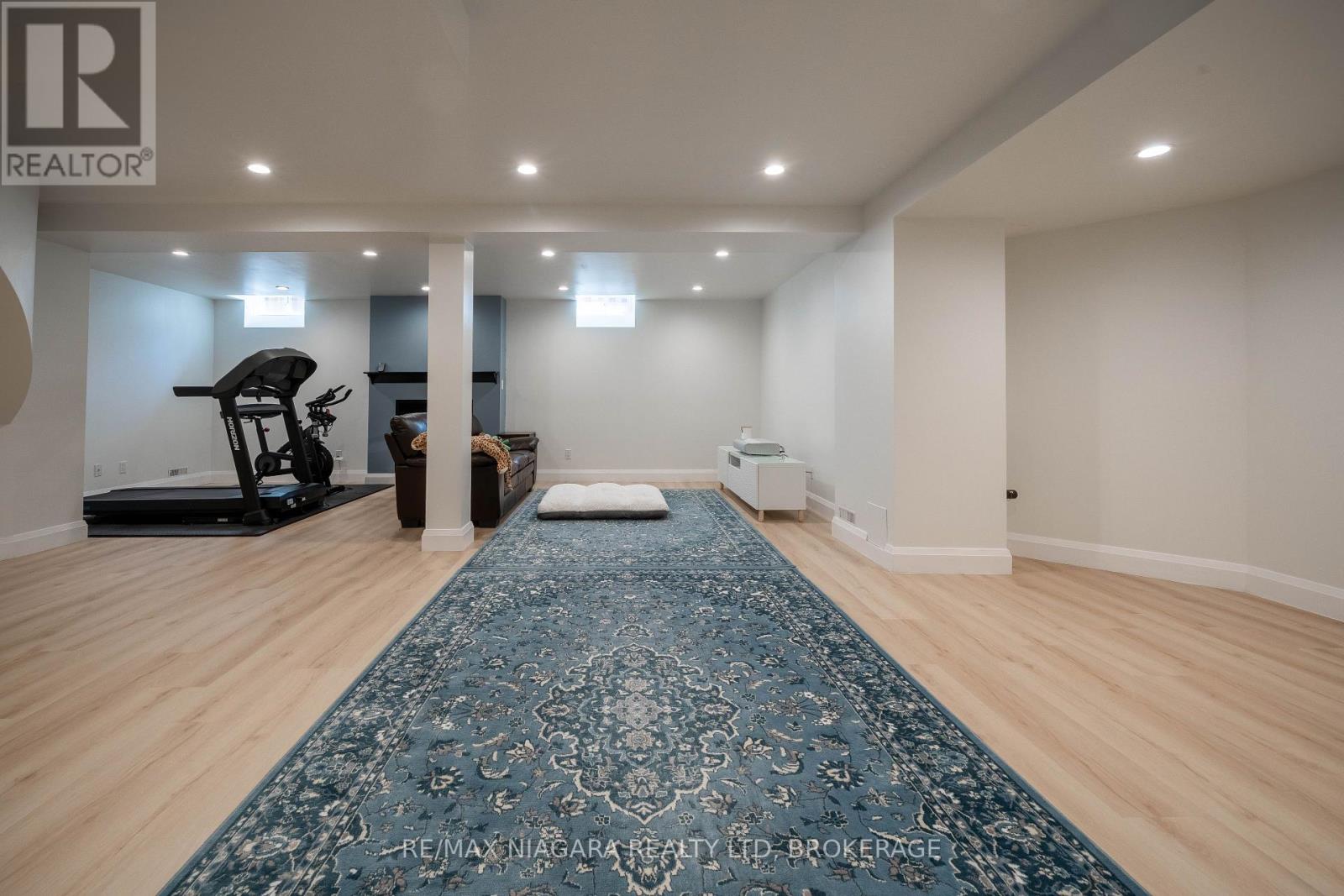 2164 Havenbrook Road, Oakville, Ontario  L6H 6B3 - Photo 42 - W12411579