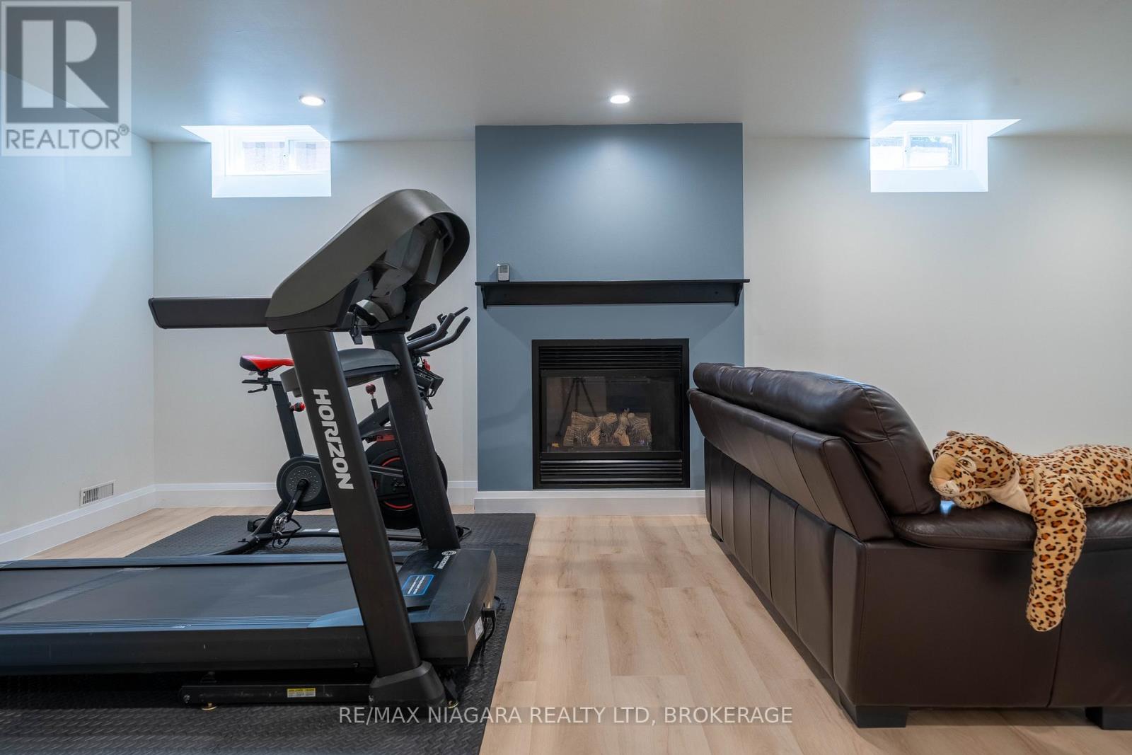 2164 Havenbrook Road, Oakville, Ontario  L6H 6B3 - Photo 44 - W12411579