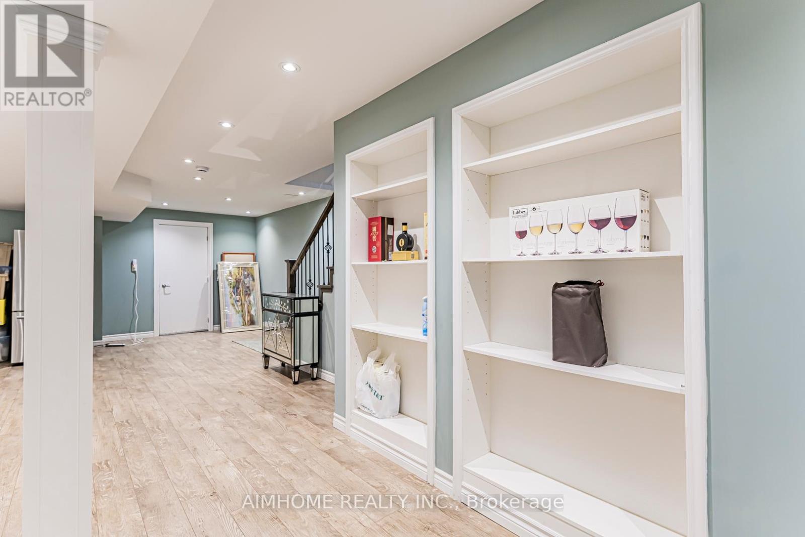 986 Wilbur Pipher Circle, Newmarket, Ontario  L3X 0G5 - Photo 42 - N12411373