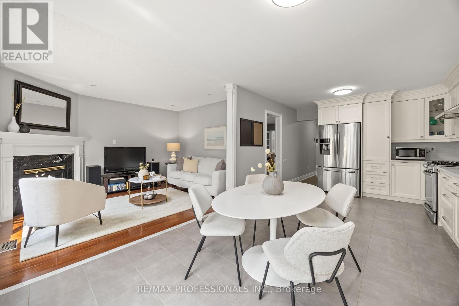 152 Ashton Drive, Vaughan, Ontario  L6A 2T8 - Photo 16 - N12411419