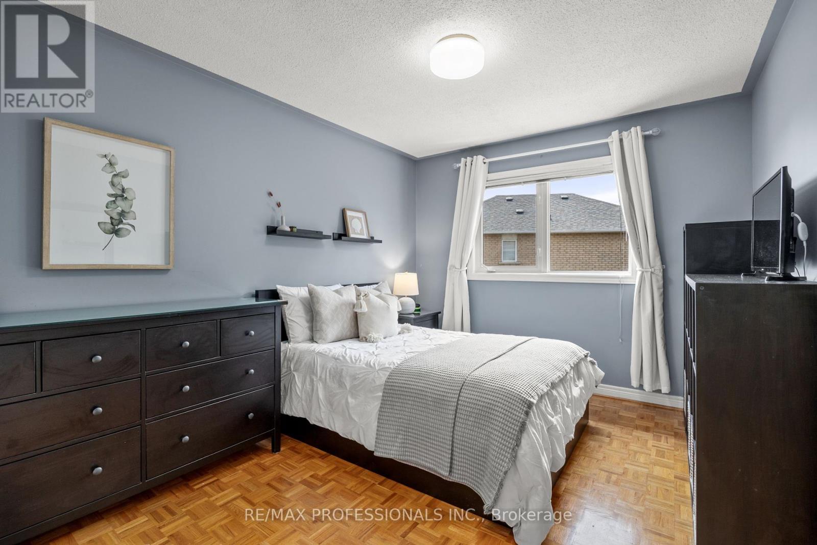 152 Ashton Drive, Vaughan, Ontario  L6A 2T8 - Photo 28 - N12411419