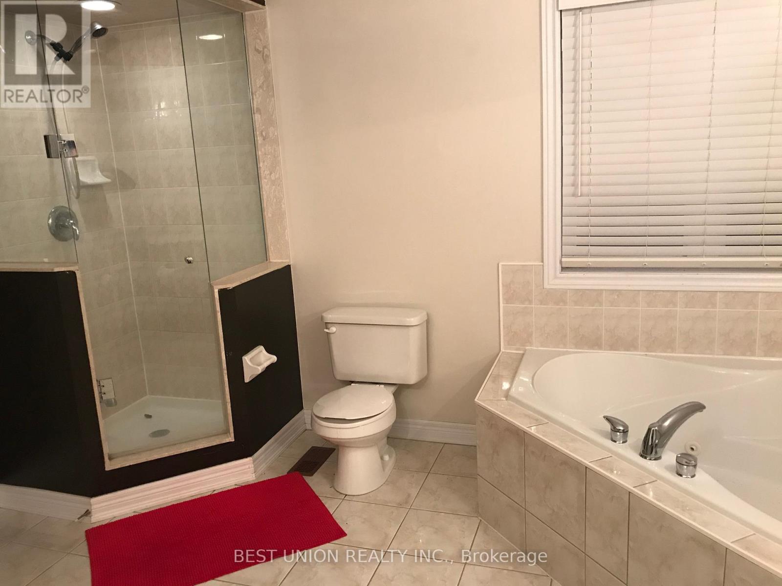 24 Heathfield Avenue, Markham, Ontario  L6C 3B9 - Photo 12 - N12411461
