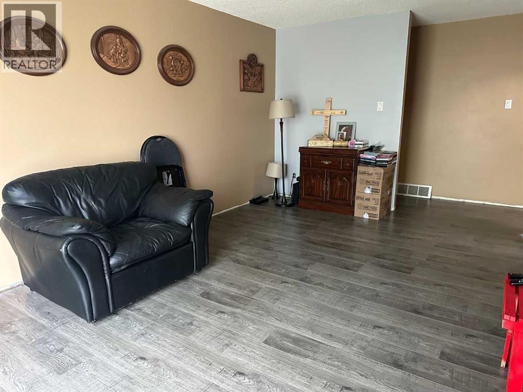 6018 50 Street, Taber, Alberta  T1G 1J6 - Photo 6 - A2246700