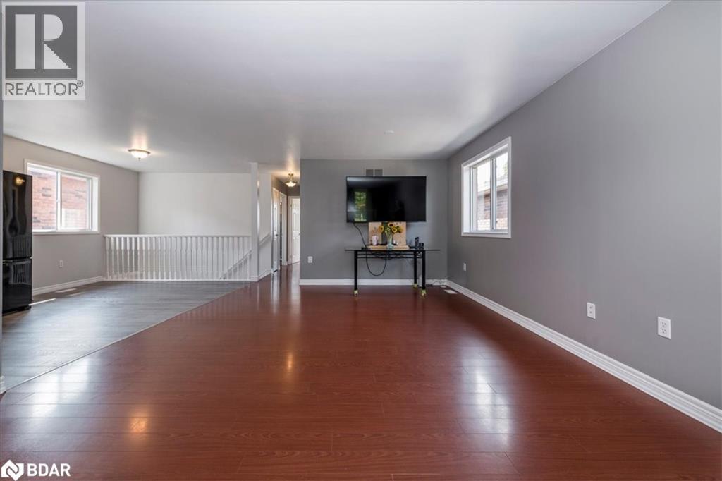 74 Sundew Drive, Barrie, Ontario  L4N 9M1 - Photo 6 - 40770284