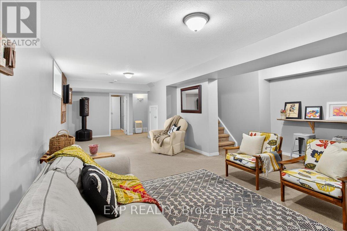 18 Williams Street, Collingwood, Ontario  L9Y 0B9 - Photo 31 - S12411386