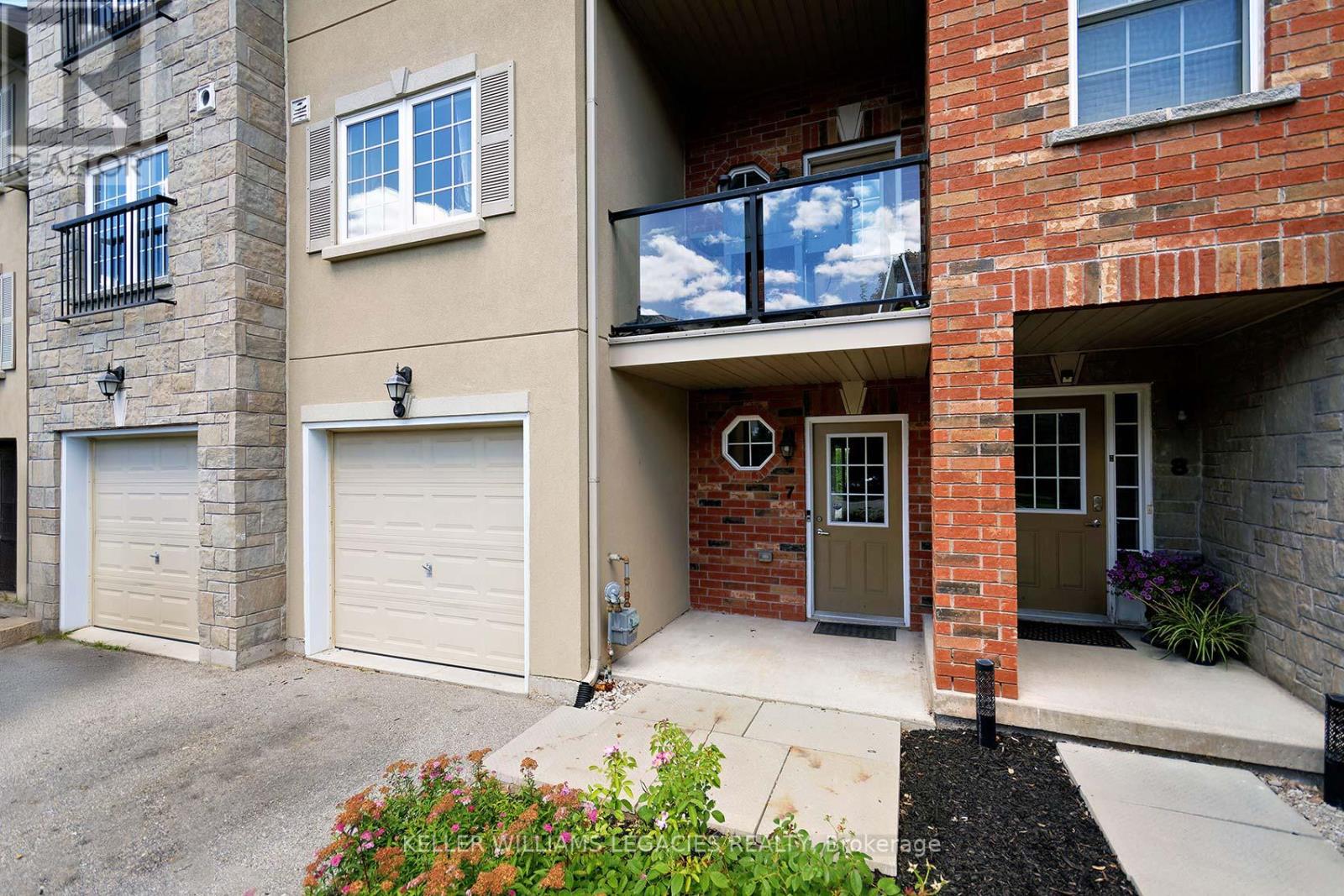 7 - 57 Ferndale Drive S, Barrie, Ontario  L4N 5T6 - Photo 3 - S12411449