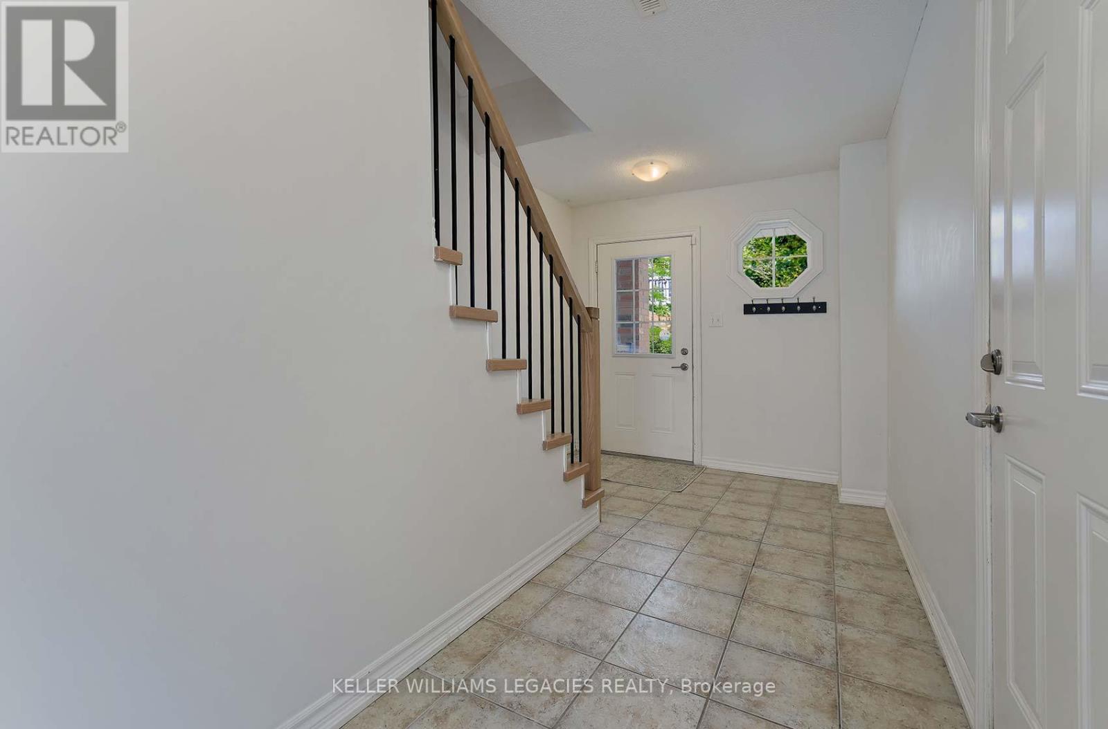 7 - 57 Ferndale Drive S, Barrie, Ontario  L4N 5T6 - Photo 6 - S12411449