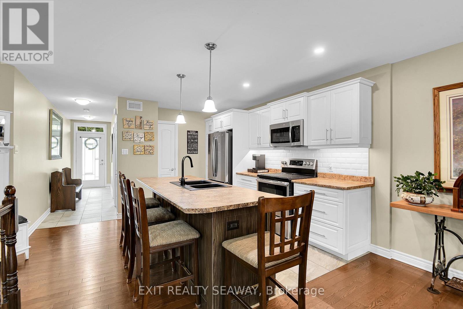 3108 Mauricy Crescent, Cornwall, Ontario  K6K 0B7 - Photo 13 - X12411701