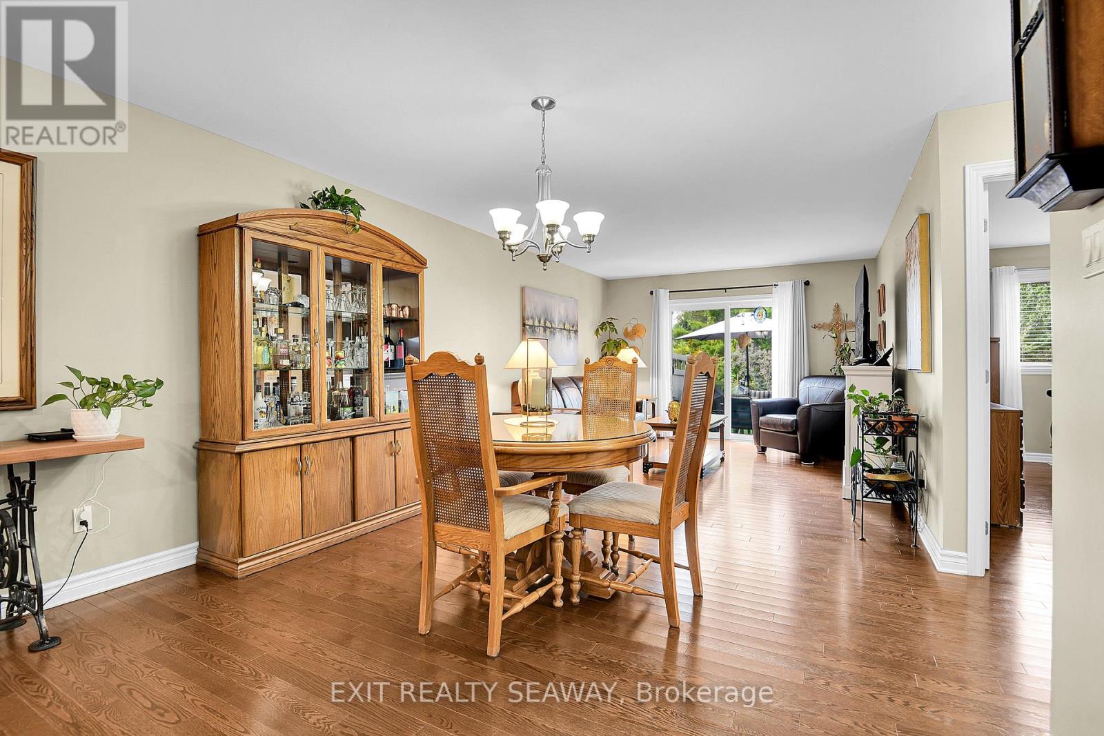 3108 Mauricy Crescent, Cornwall, Ontario  K6K 0B7 - Photo 11 - X12411701