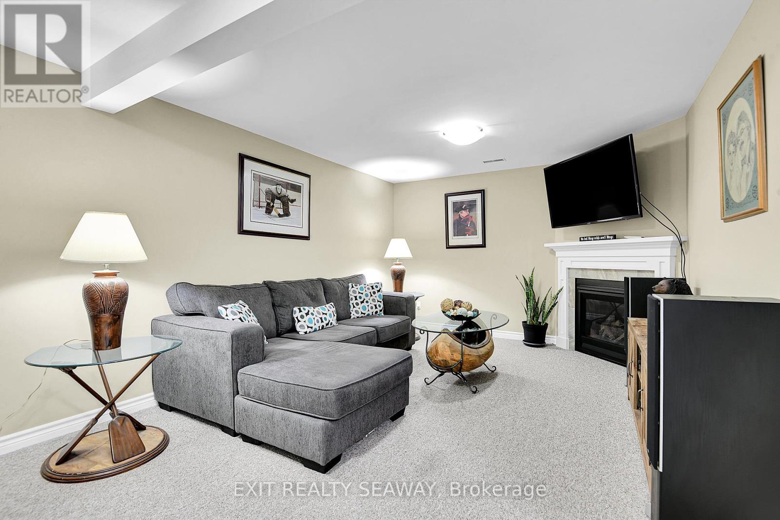 3108 Mauricy Crescent, Cornwall, Ontario  K6K 0B7 - Photo 22 - X12411701