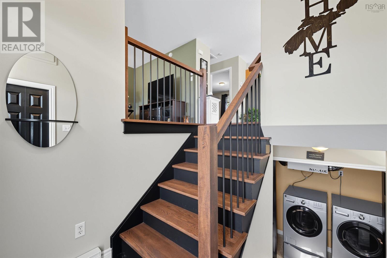 Property at 23 Jeep Crescent image 3