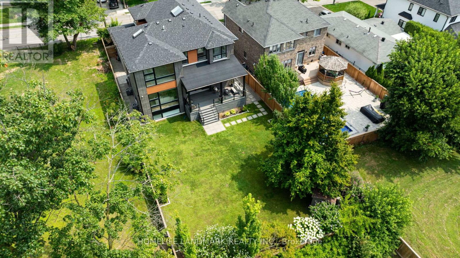 418 Pine Cove Road, Burlington, Ontario  L7N 1W5 - Photo 38 - W12411377