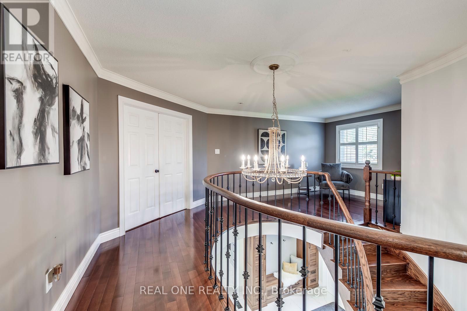 1340 Greeneagle Drive, Oakville, Ontario  L6M 2M9 - Photo 24 - W12411395