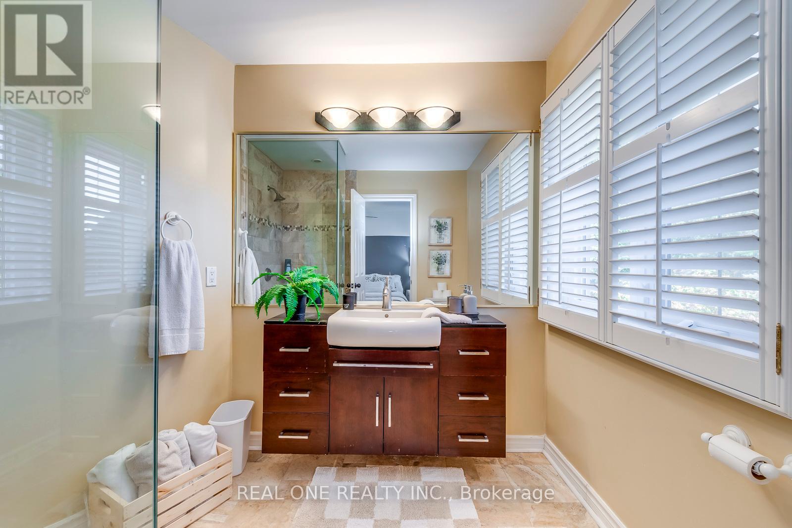 1340 Greeneagle Drive, Oakville, Ontario  L6M 2M9 - Photo 31 - W12411395