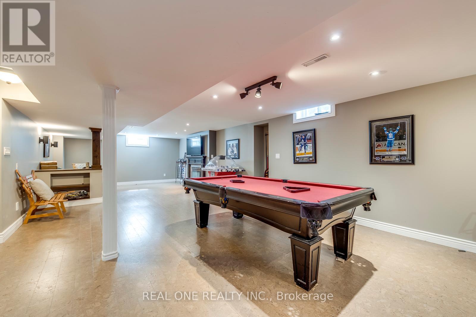1340 Greeneagle Drive, Oakville, Ontario  L6M 2M9 - Photo 38 - W12411395